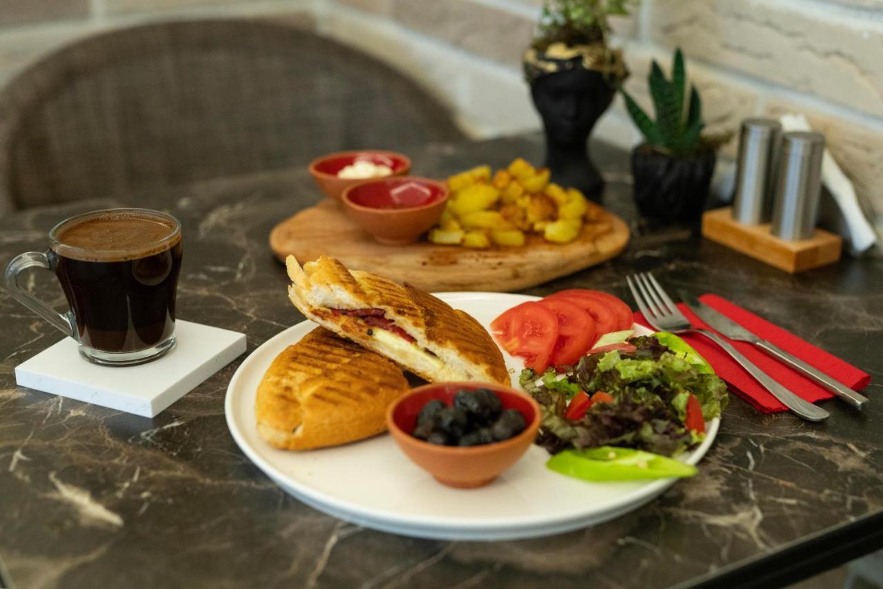 Classio Hotel Kadikoey Истанбул Екстериор снимка