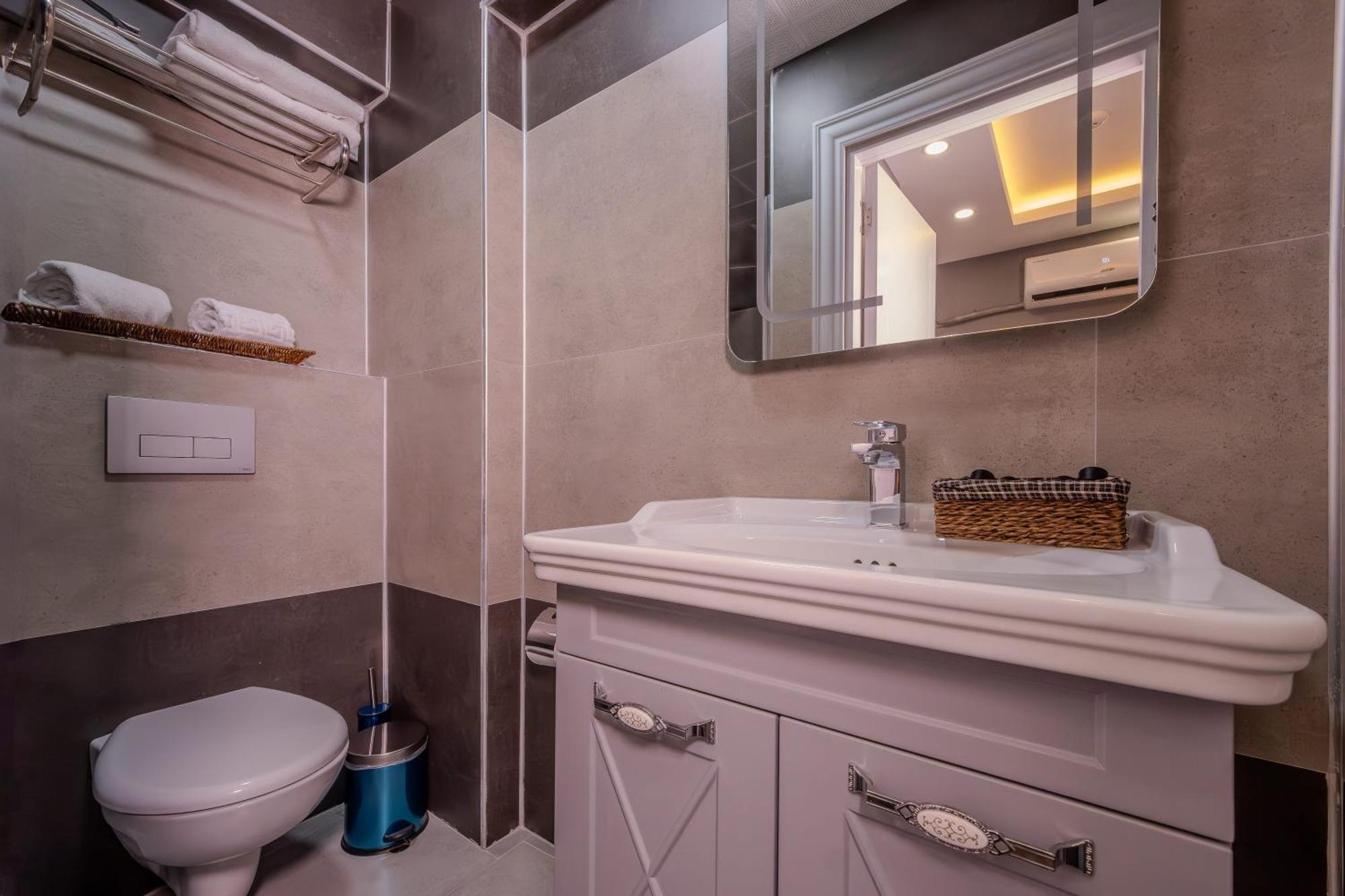 Classio Hotel Kadikoey Истанбул Екстериор снимка
